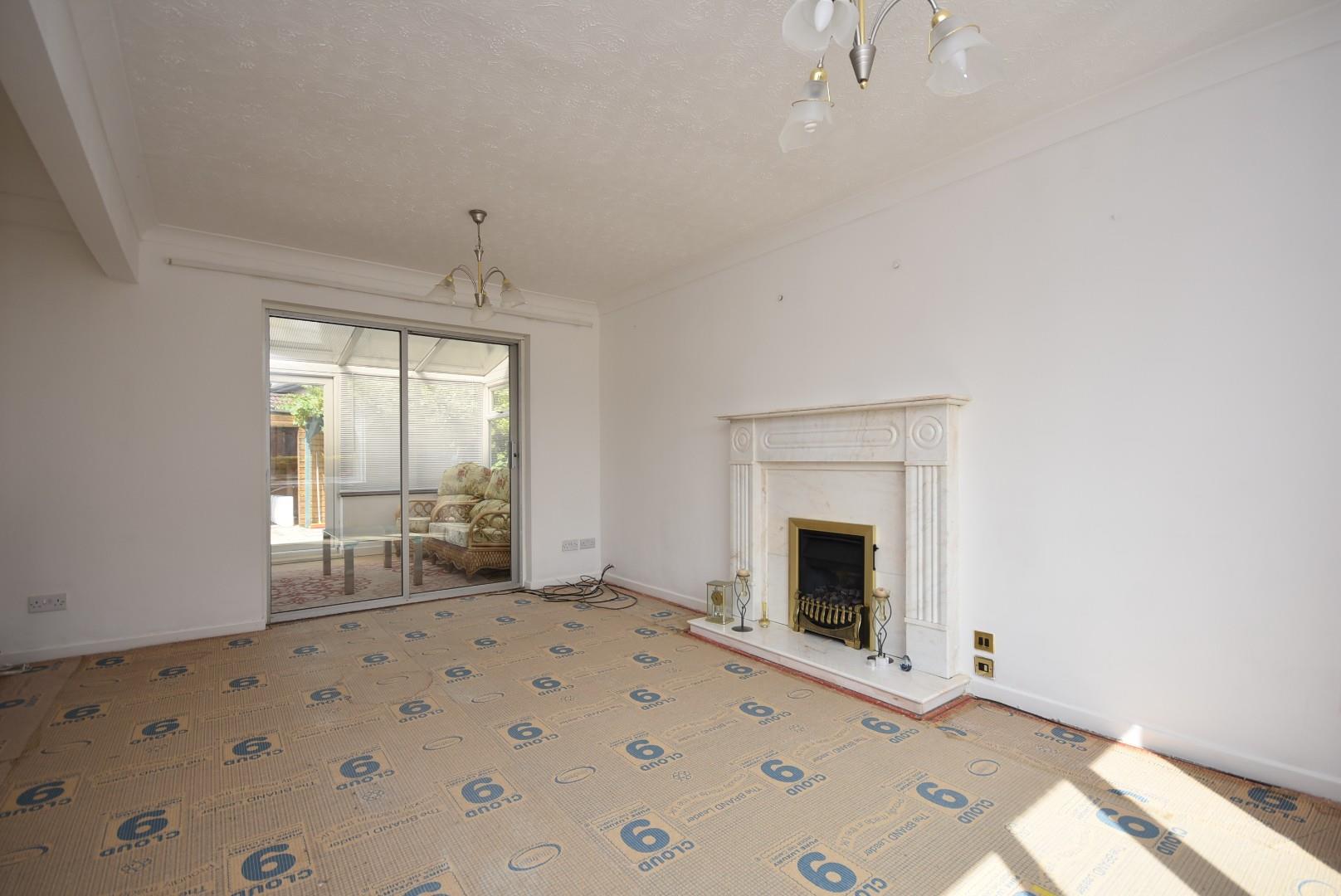 12, Elworthy Close Sully, Penarth, CF64 5TT